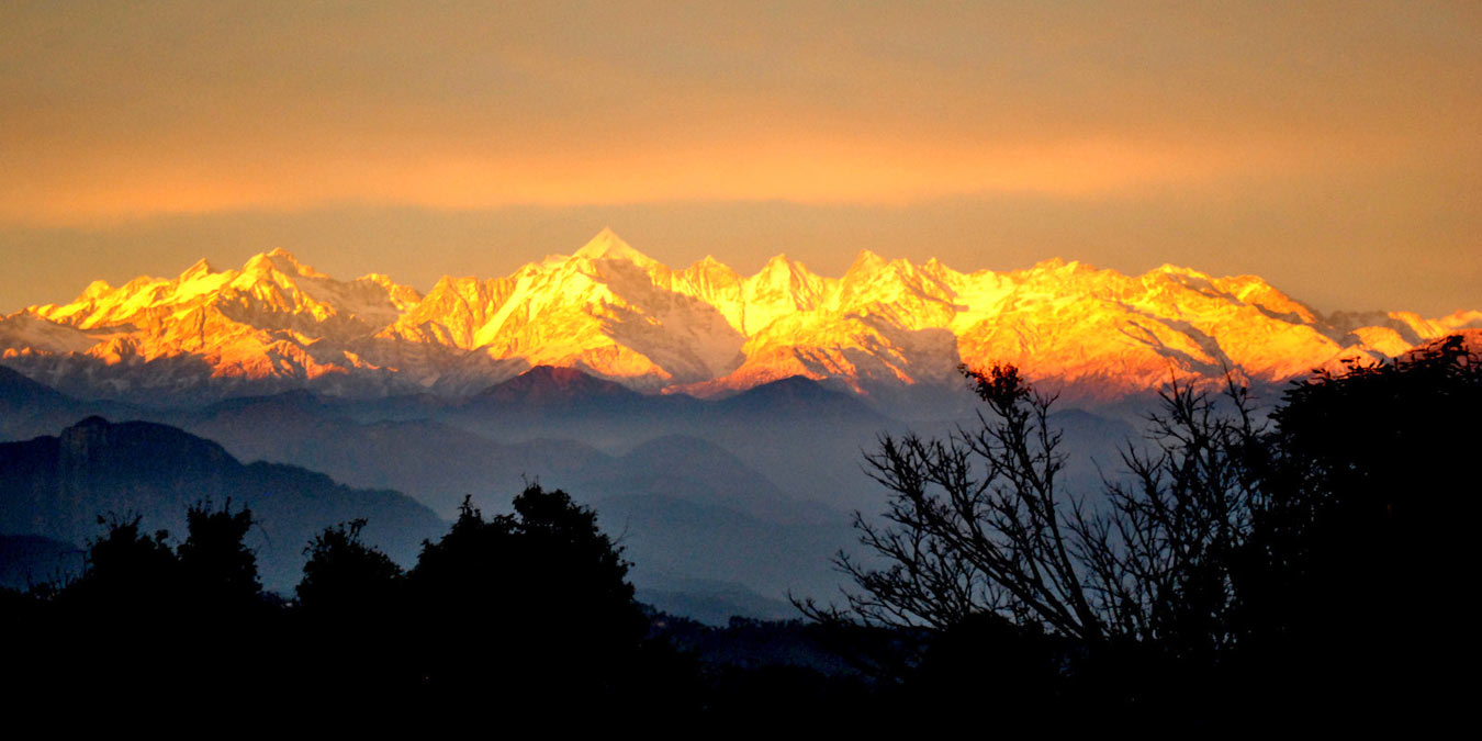 A Himalayan sunset from the retreat