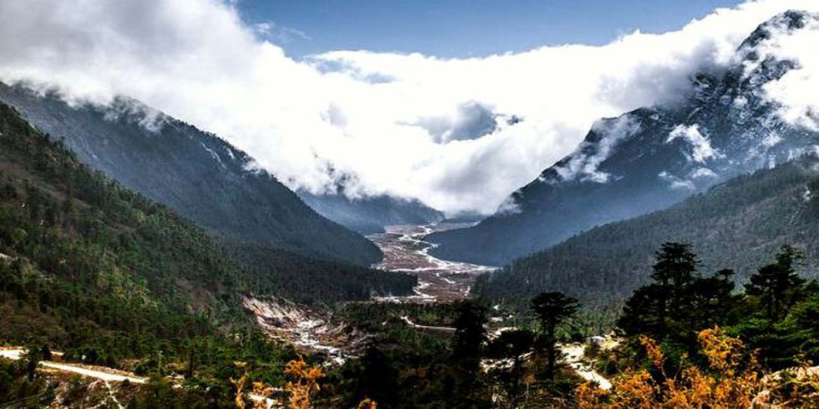 LACHUNG - excursion to Yumthang Valley & Zero Point 42 kms / 2 ½ hrs each way
